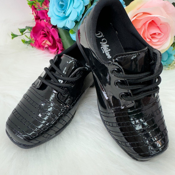 Sapato Social D Milan Preto Verniz Detalhes