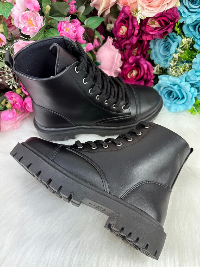 Bota/Coturno Ousadia Preta Adulta