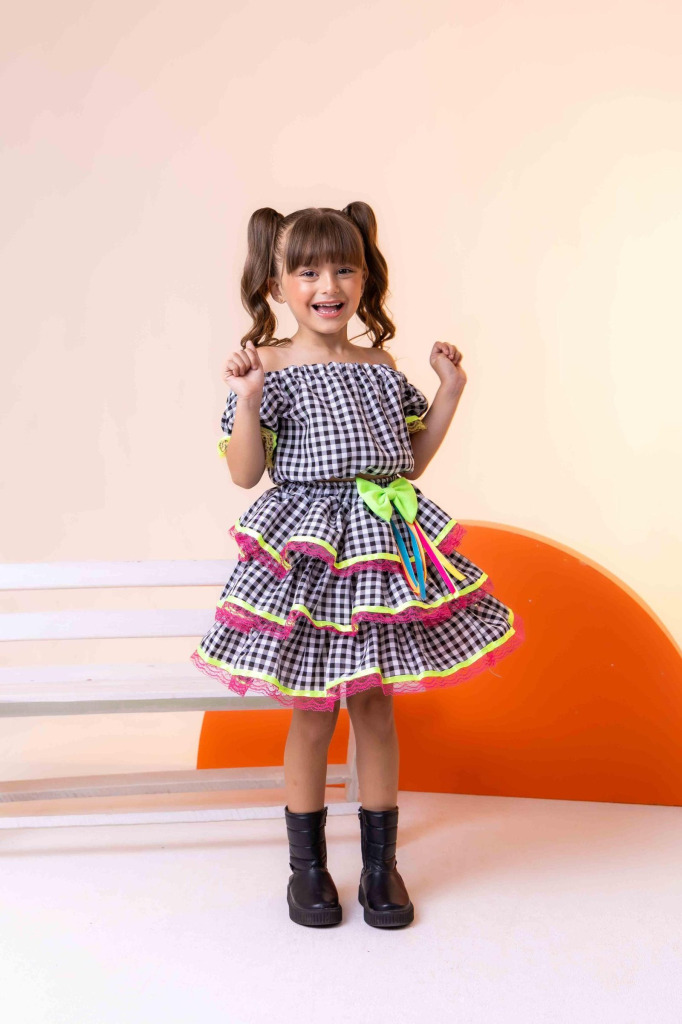 Conjunto Junino Banana Club Luxo Sofia Xadrez Preto