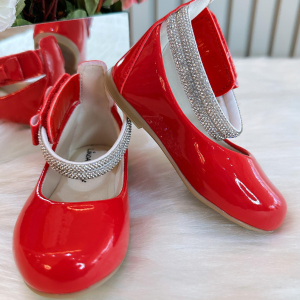 Sapatinho Vermelho Tiras Com Strass e Aplique de Lacinho